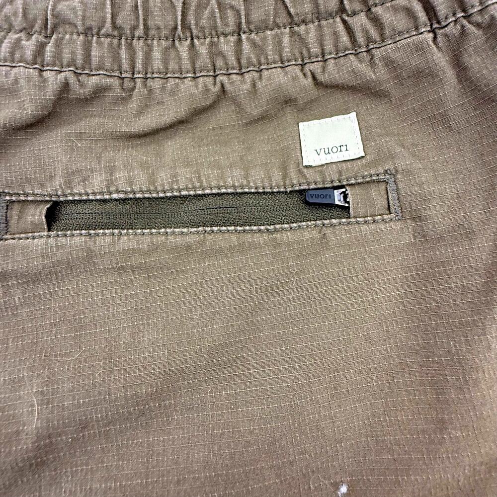 Vuori Olive Ripstop Drawstring Shorts L - Picture 4 of 4